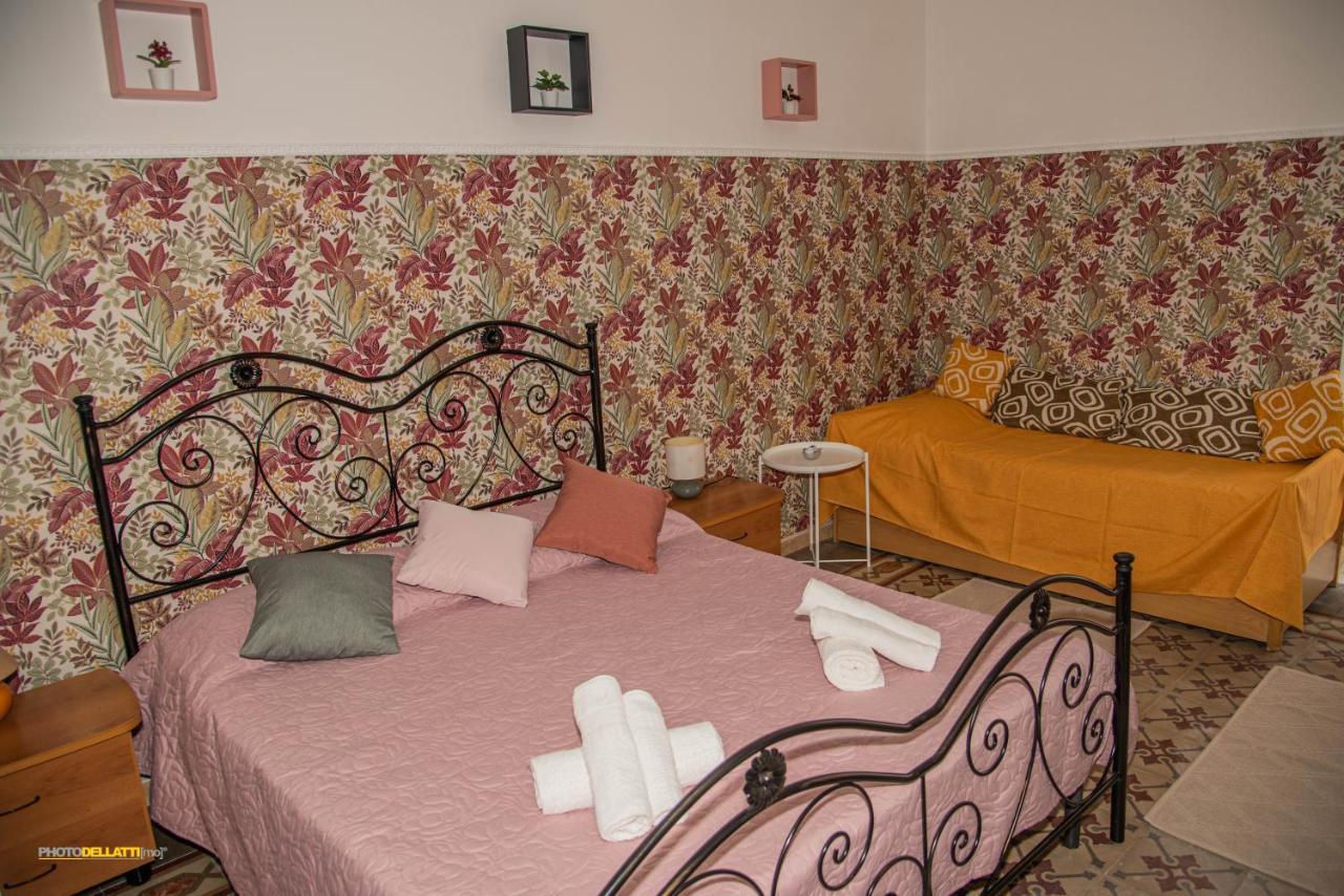 Victoria Suite Casa Vacanza Taranto Kültér fotó